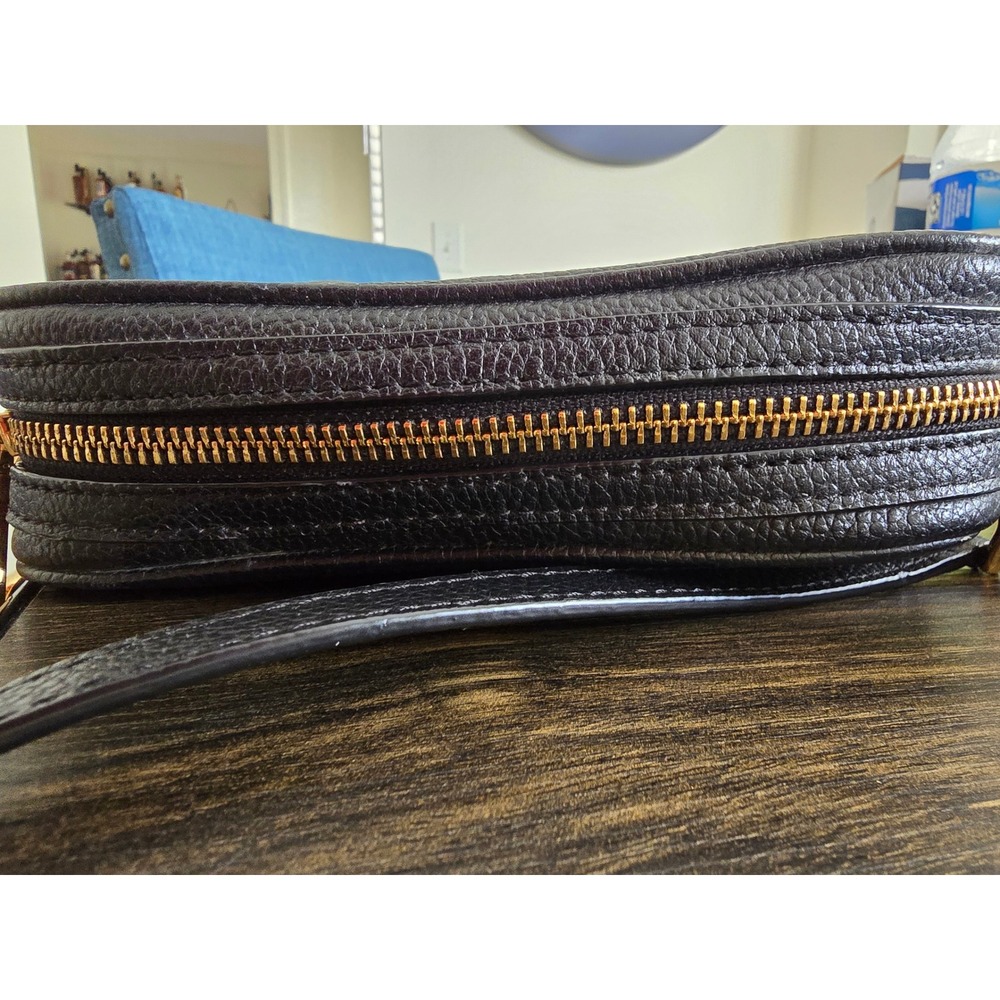 Michael Kors Black Leather Camera Bag Crossbody‎ Shoulder Bag Gold Hardware - Picture 2 of 8